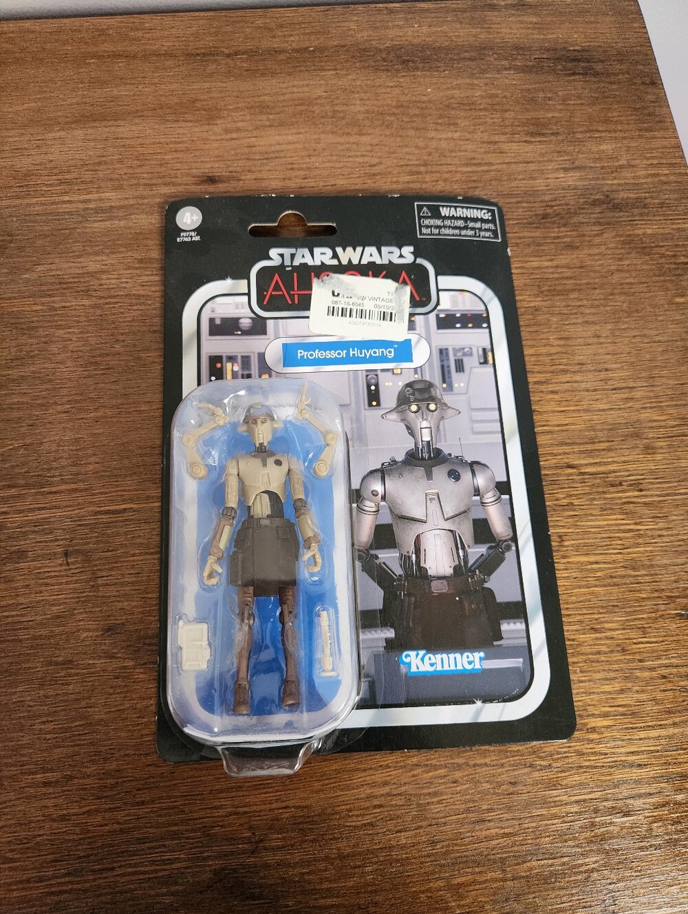 Star Wars Ahsoka Professor Huyang 2024 Kenner, Disney. Hasbro